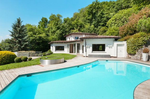 Entreprise spécialisée dans l'étanchéité de piscine en pvc armé à Béziers